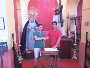 Ante los Sagrados Titulares de la Hermandad